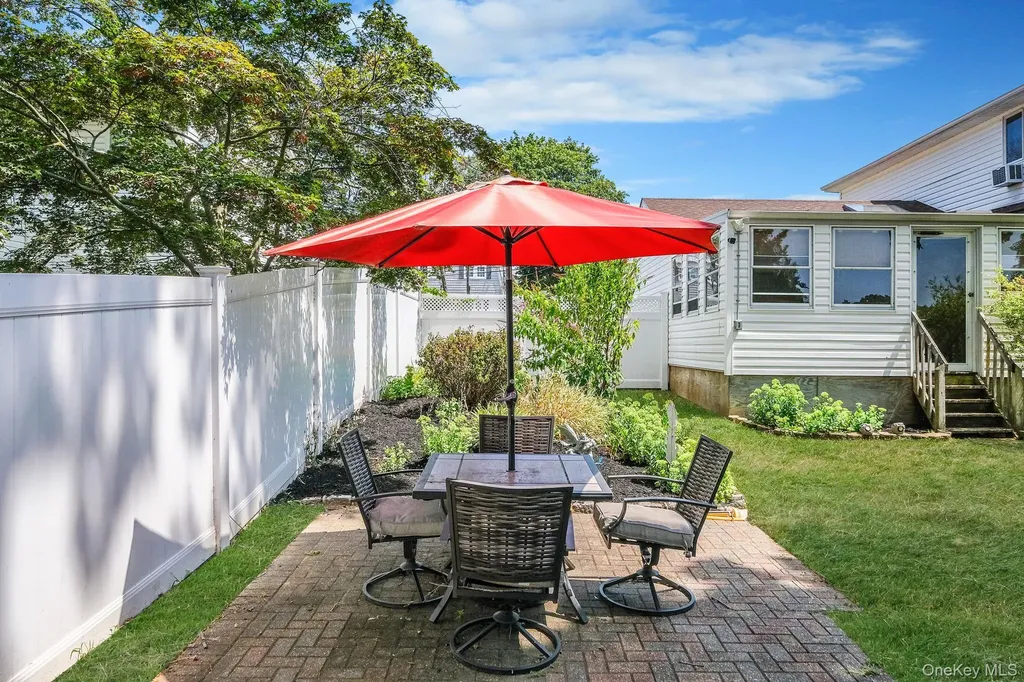 8 Wade Drive Lake Grove NY 11755