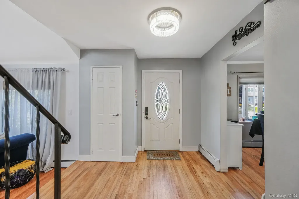 8 Wade Drive Lake Grove NY 11755