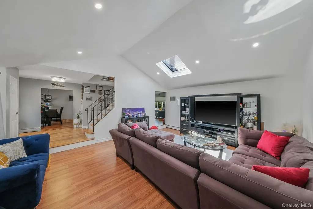 8 Wade Drive Lake Grove NY 11755