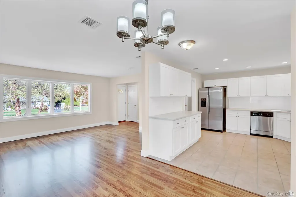 116 E Woodside Avenue Patchogue NY 11772