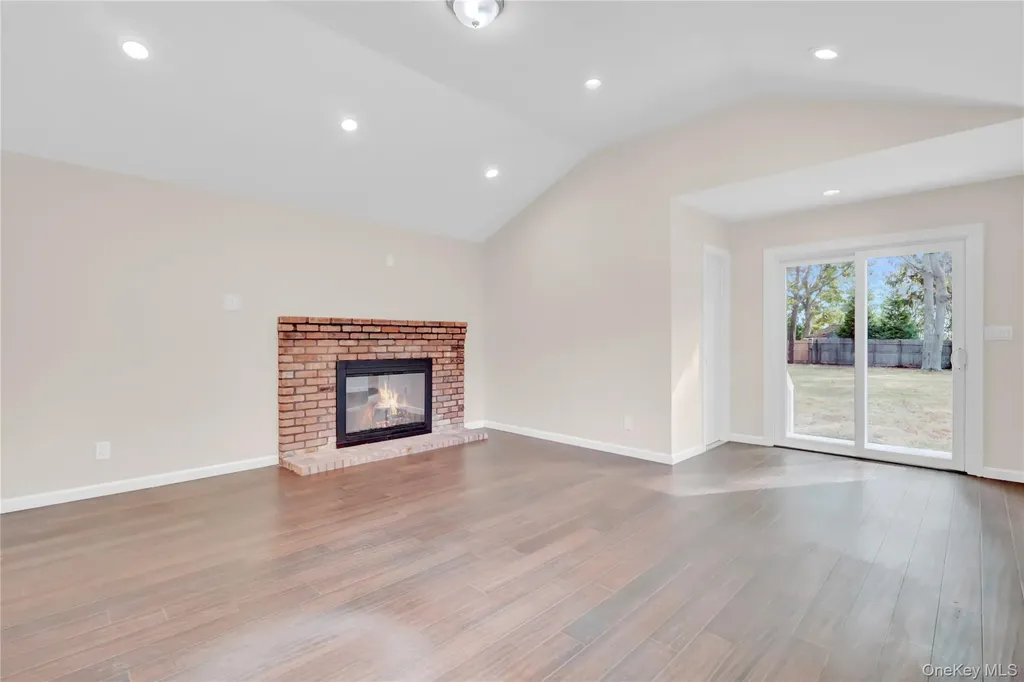 116 E Woodside Avenue Patchogue NY 11772