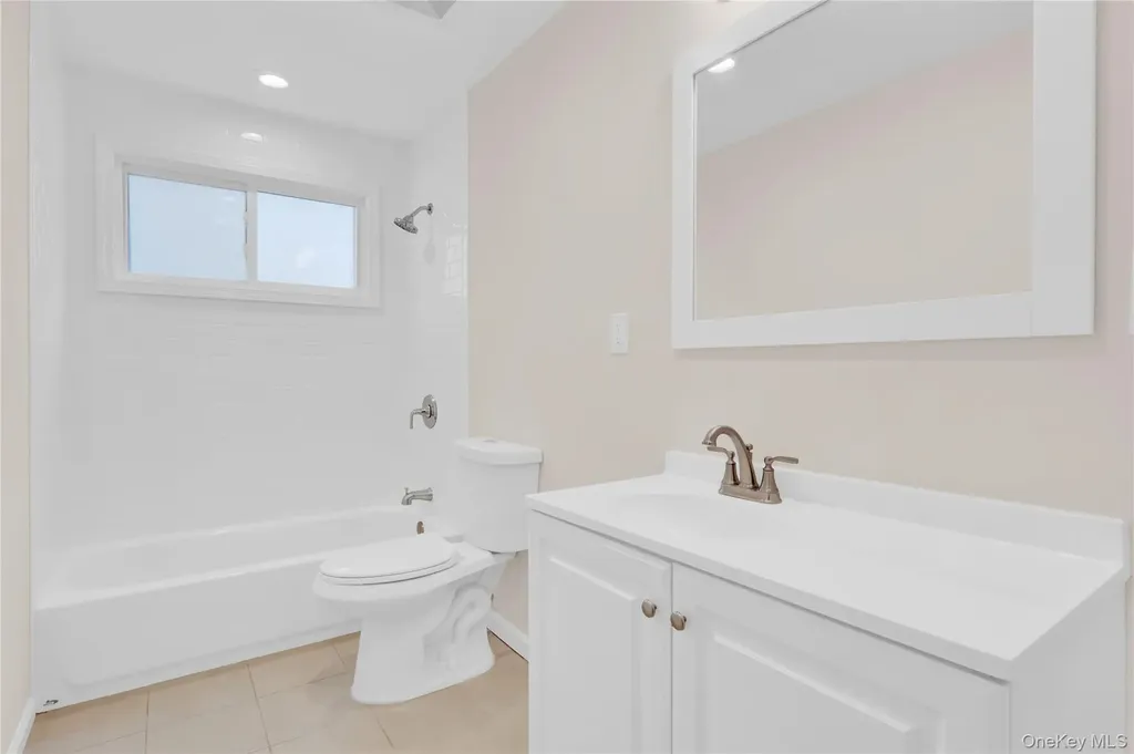 116 E Woodside Avenue Patchogue NY 11772