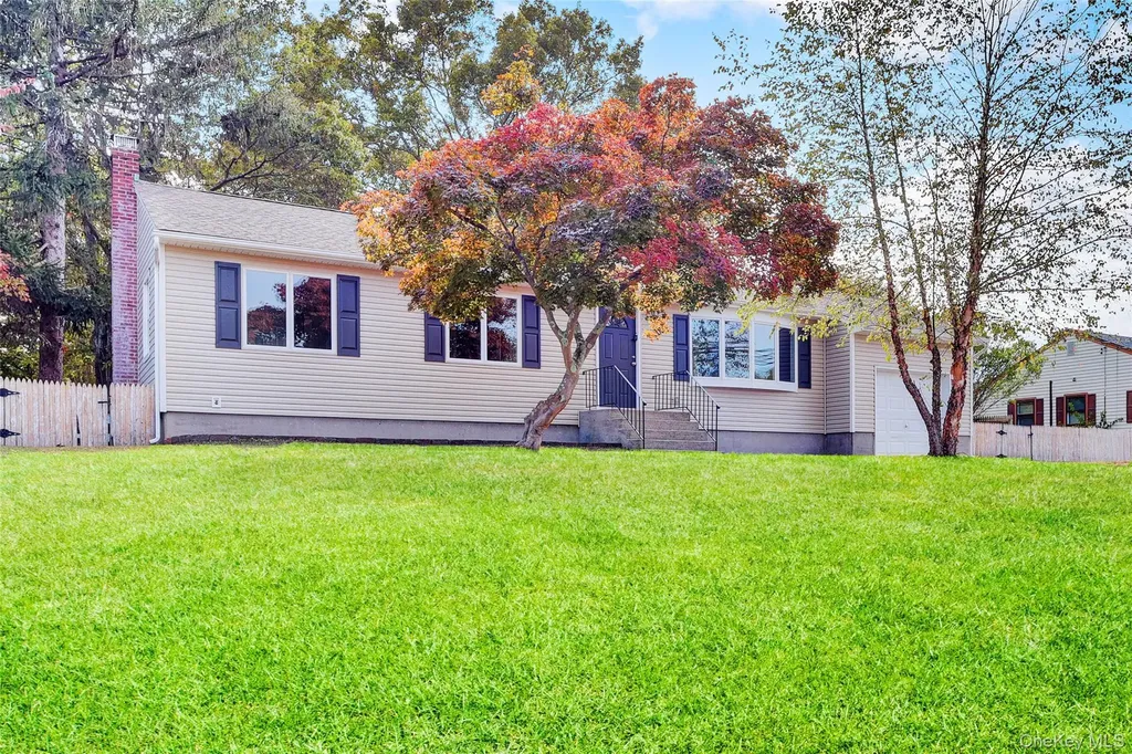 116 E Woodside Avenue Patchogue NY 11772