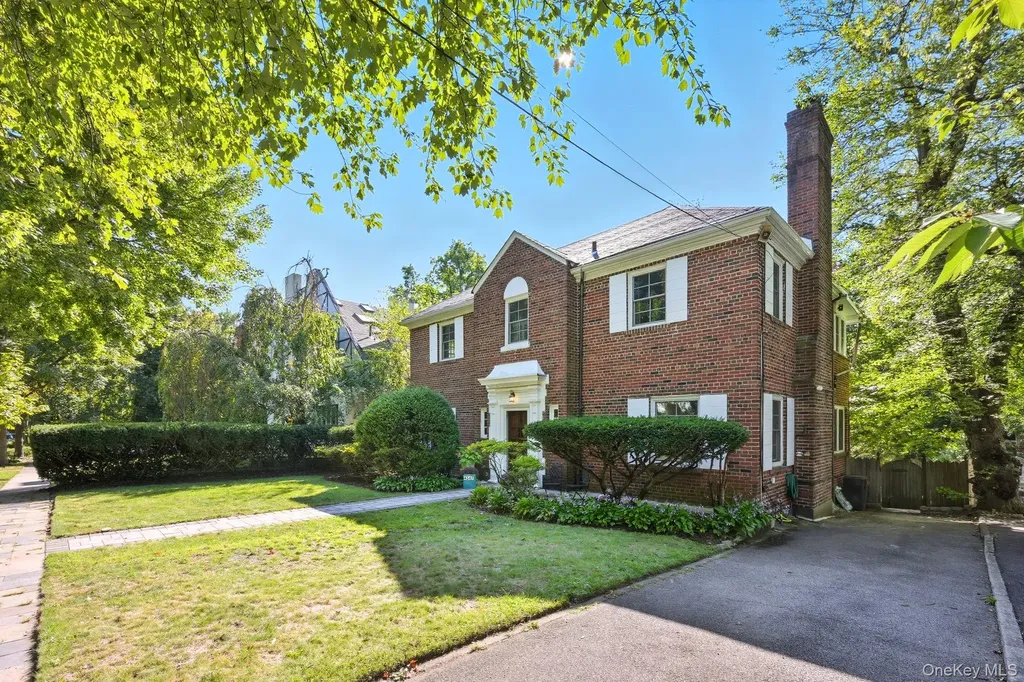 4547 Delafield Avenue Bronx NY 10471