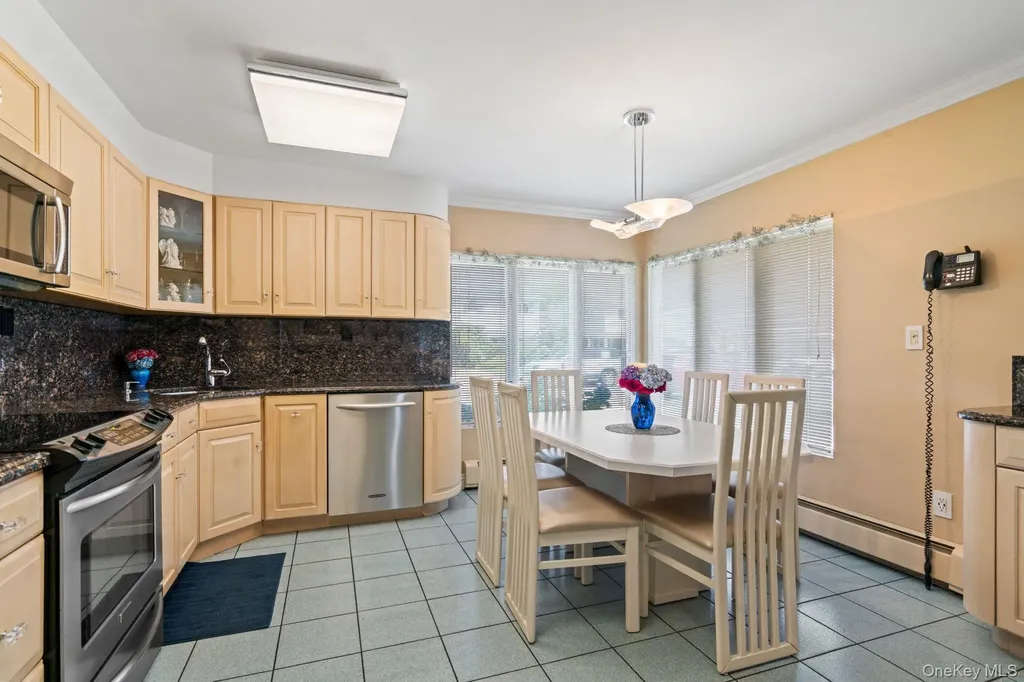 12 Coachman Lane Levittown NY 11756