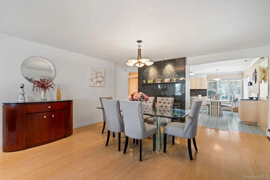 12 Coachman Lane Levittown NY 11756