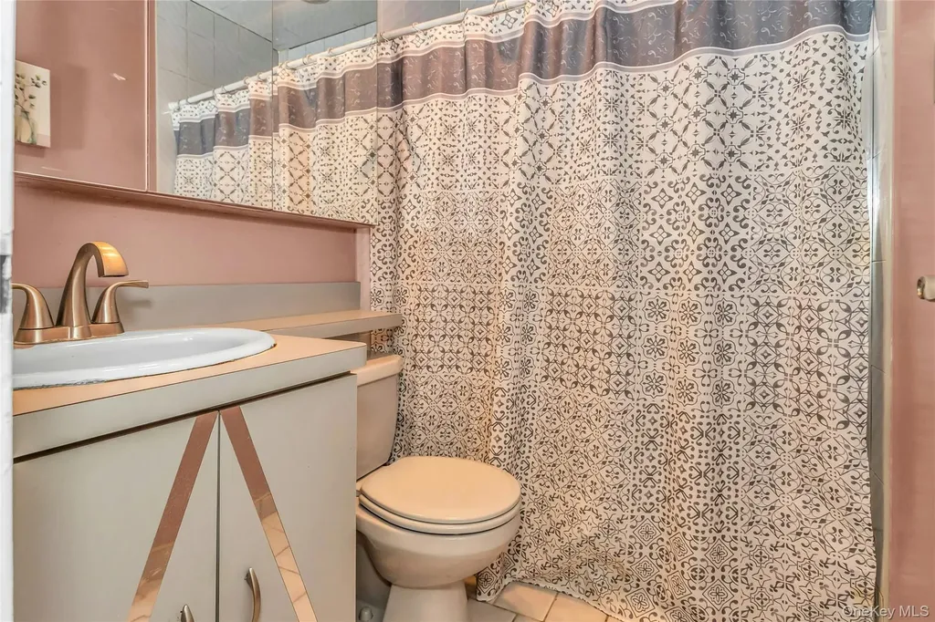 3 Harrow Lane Old Bethpage NY 11804