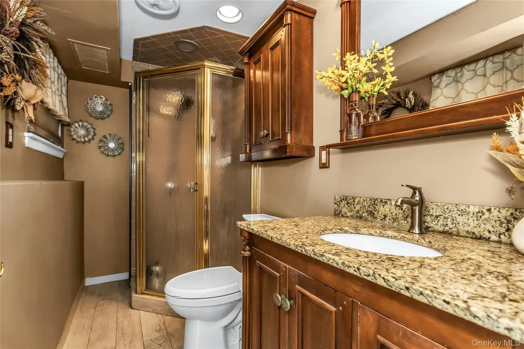 3 Harrow Lane Old Bethpage NY 11804