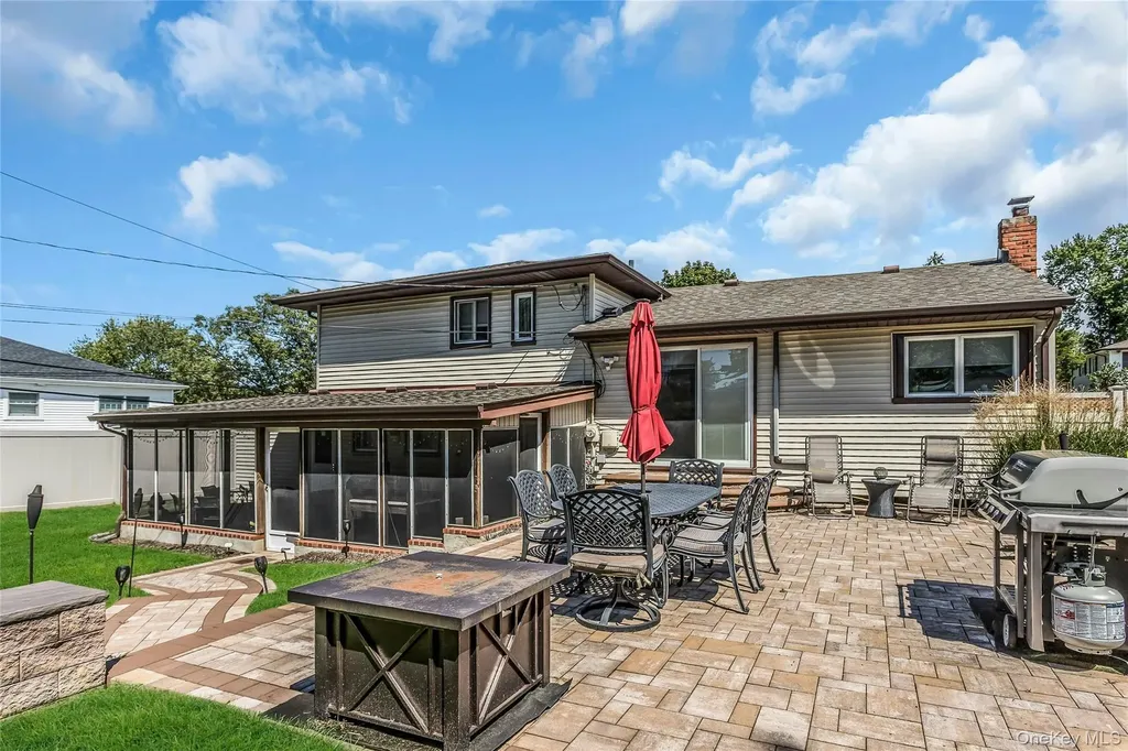 3 Harrow Lane Old Bethpage NY 11804