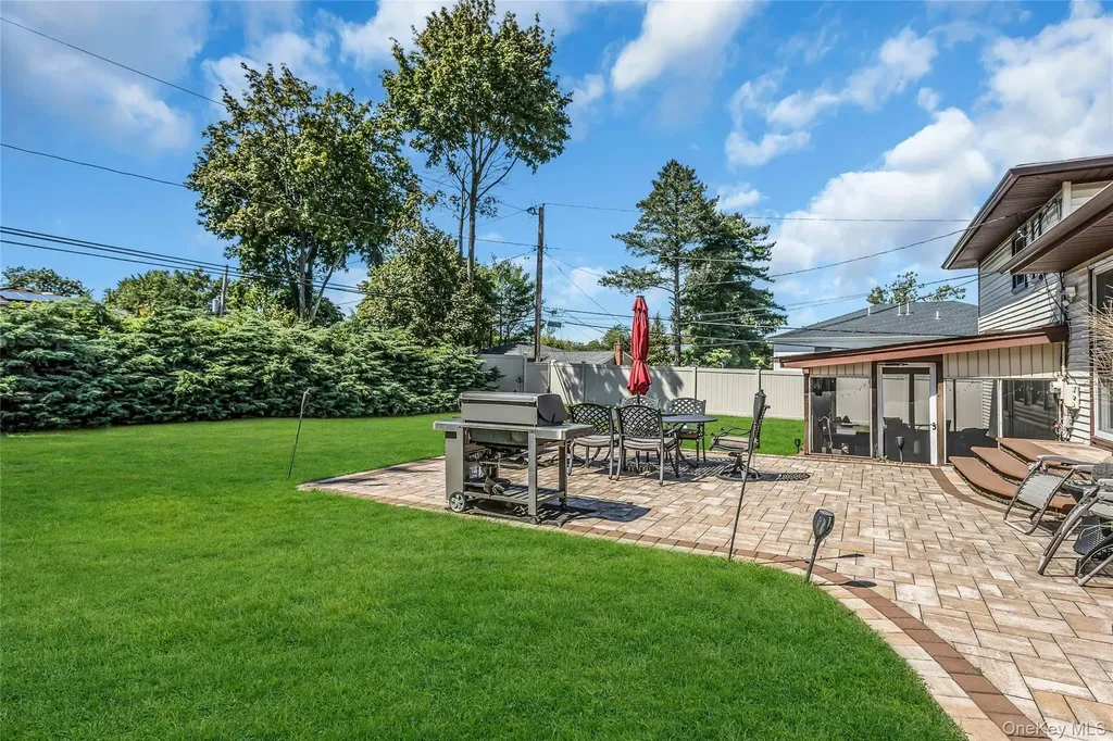 3 Harrow Lane Old Bethpage NY 11804