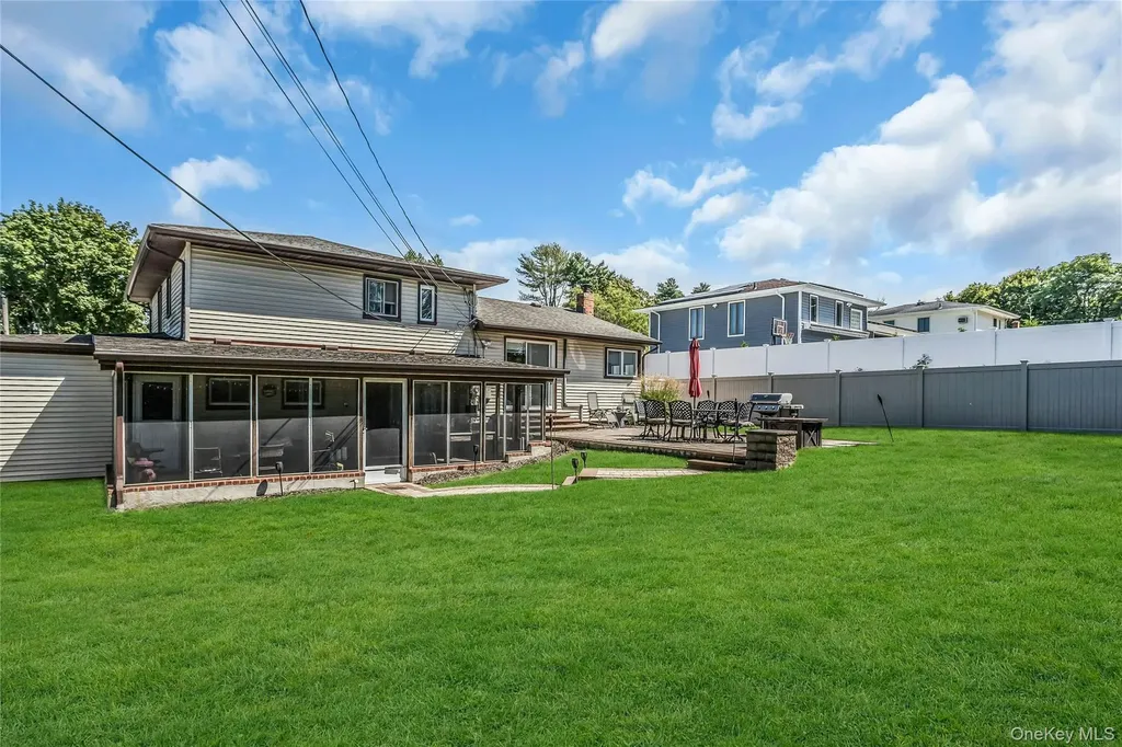3 Harrow Lane Old Bethpage NY 11804
