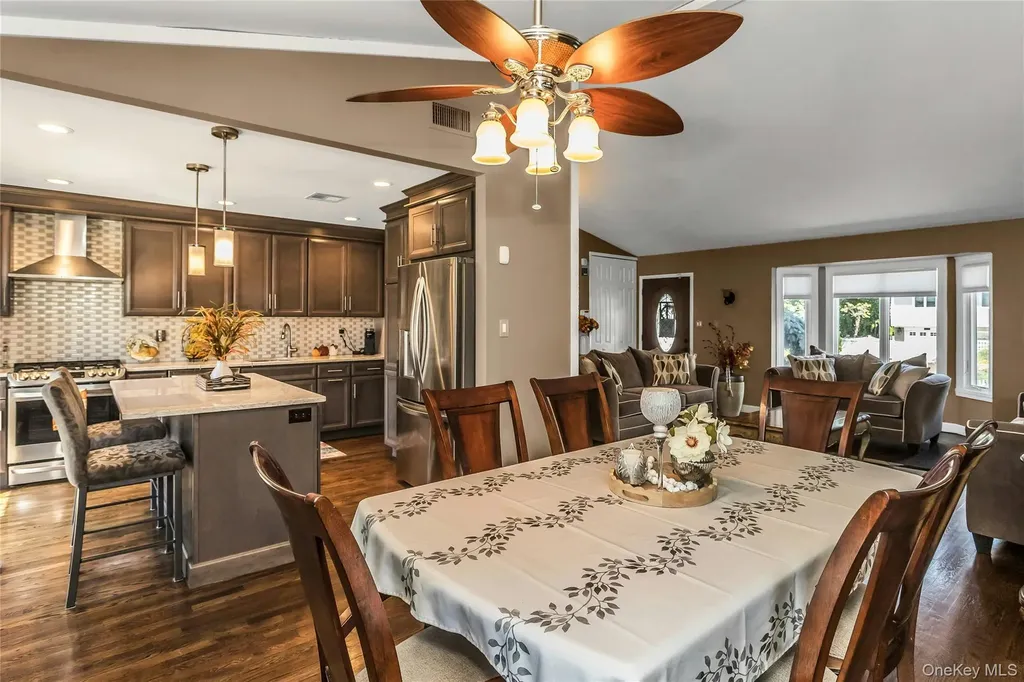 3 Harrow Lane Old Bethpage NY 11804