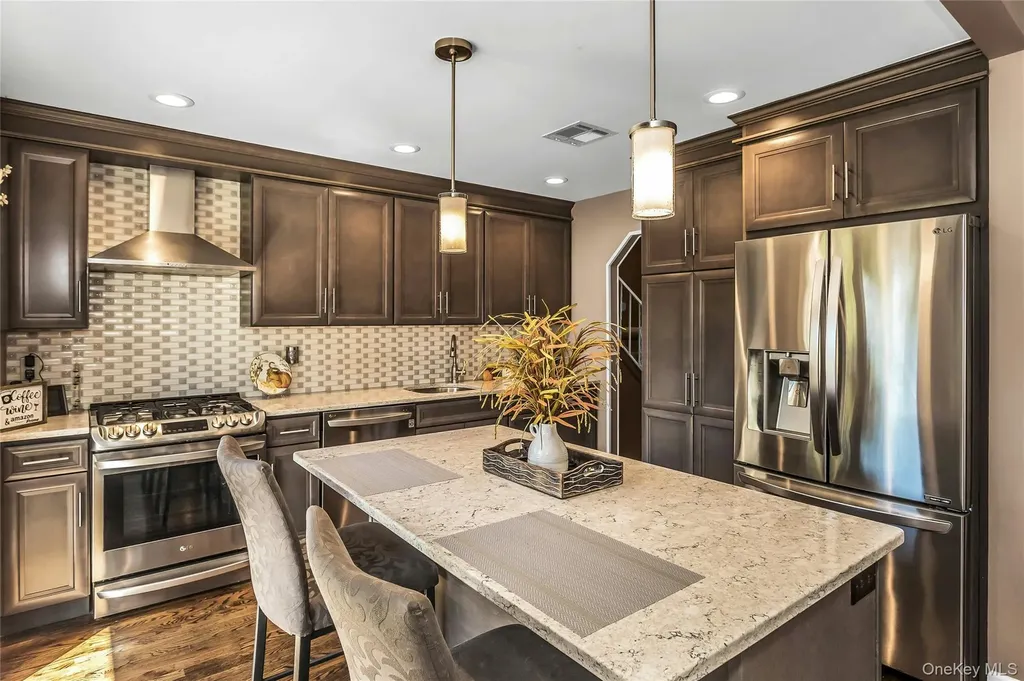 3 Harrow Lane Old Bethpage NY 11804