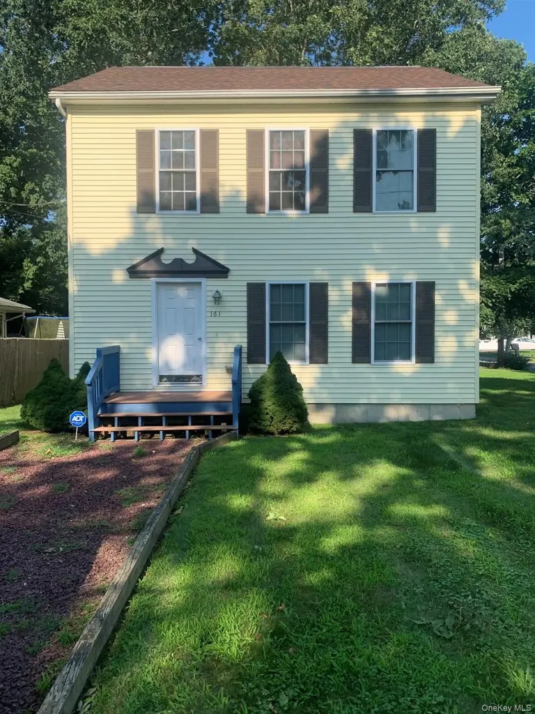 161 Washington Drive Mastic Beach NY 11951