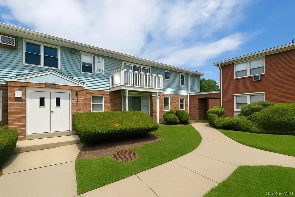 5B Hemlock Drive Bay Shore NY 11706