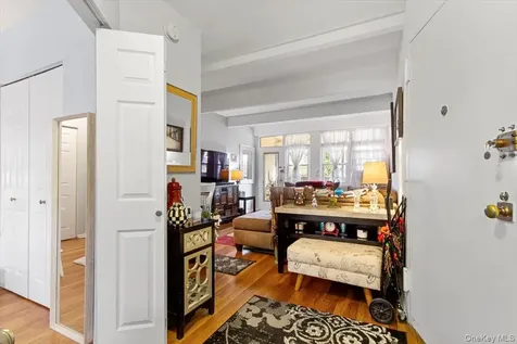 103 Wiltshire Road Scarsdale NY 10583