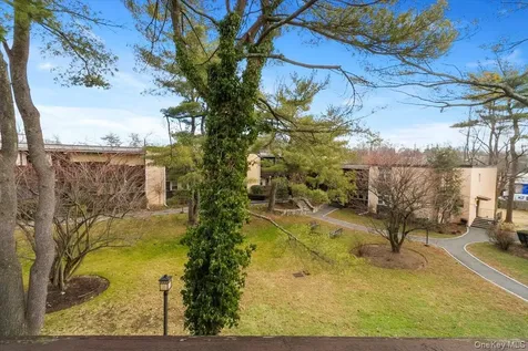 103 Wiltshire Road Scarsdale NY 10583