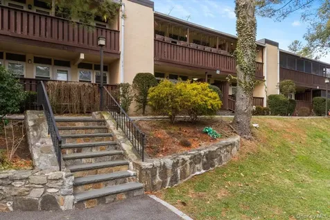 103 Wiltshire Road Scarsdale NY 10583