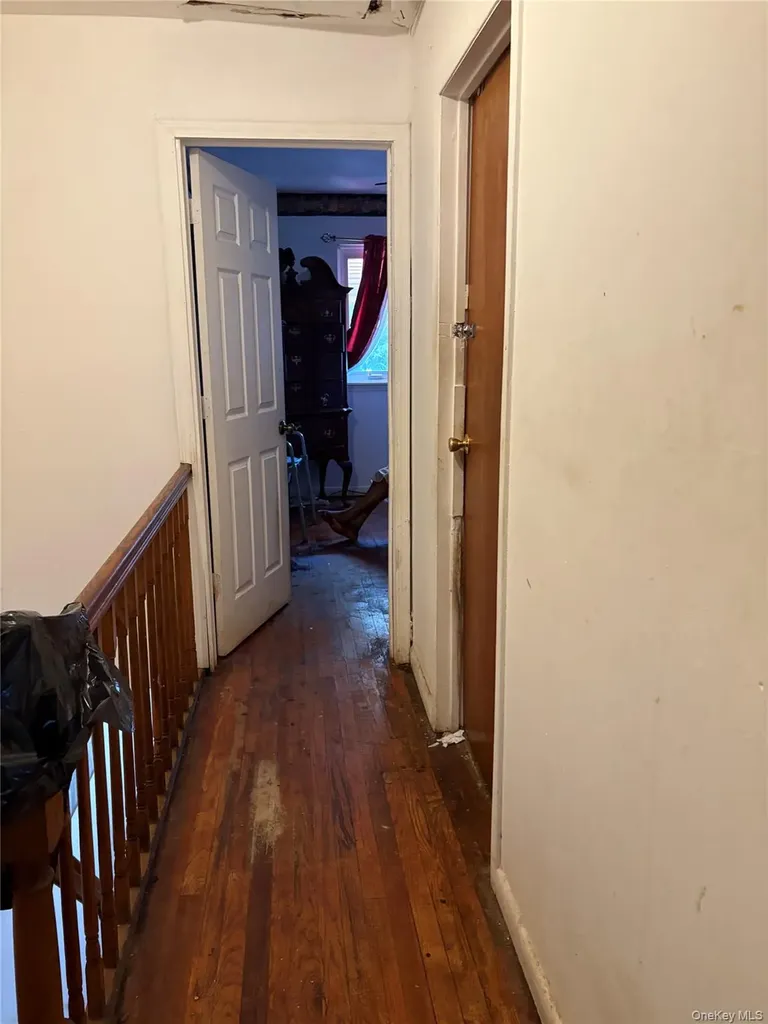 931 E 232nd Street Bronx NY 10466