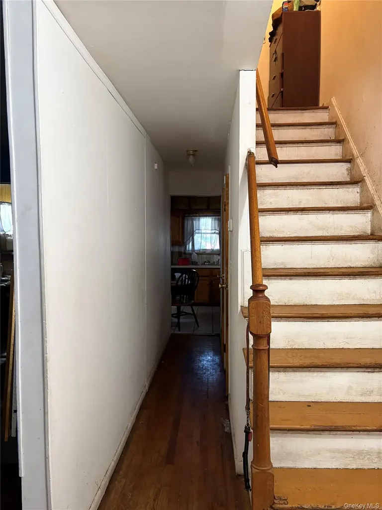 931 E 232nd Street Bronx NY 10466