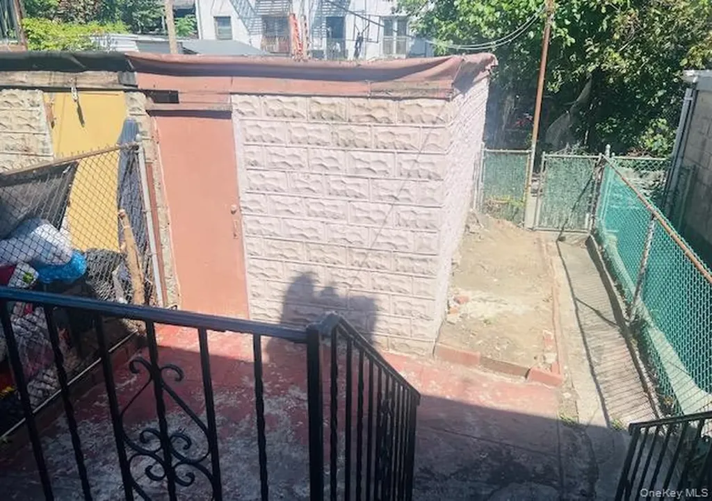 161 East 29th Street Brooklyn NY 11226