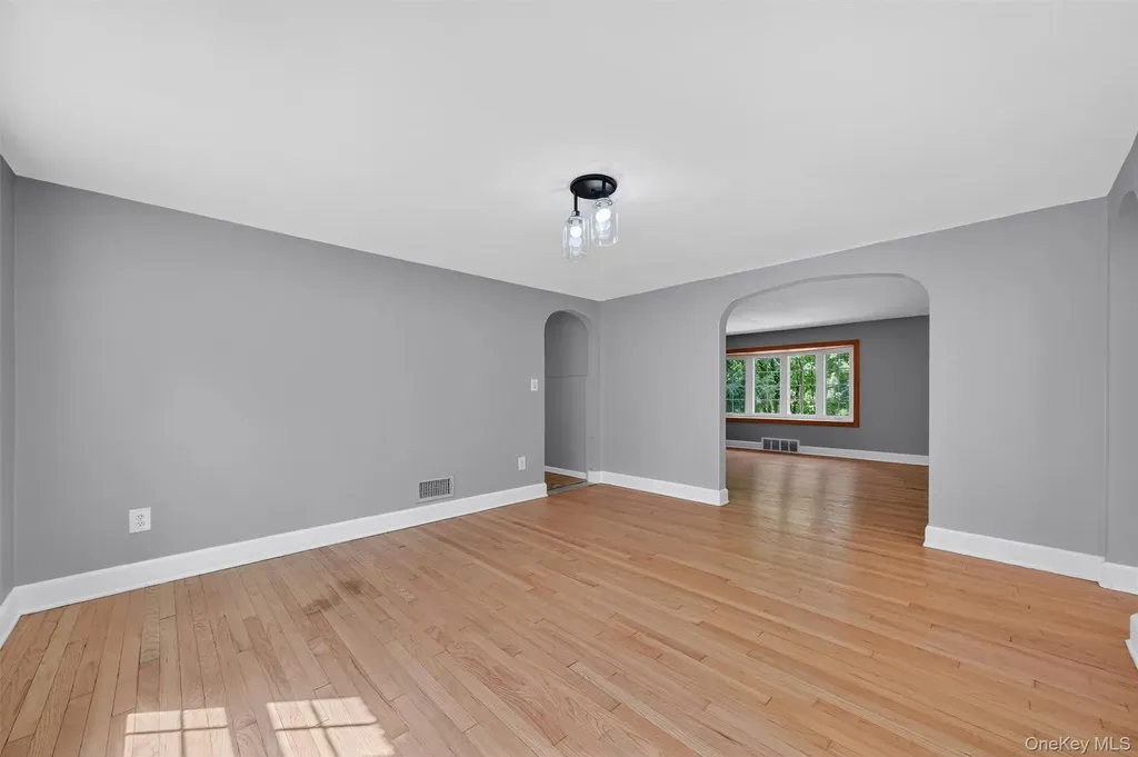 2 Treadwell Circle Poughkeepsie NY 12601