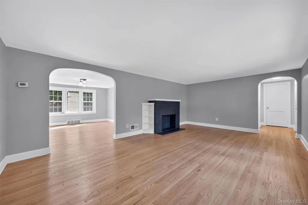2 Treadwell Circle Poughkeepsie NY 12601