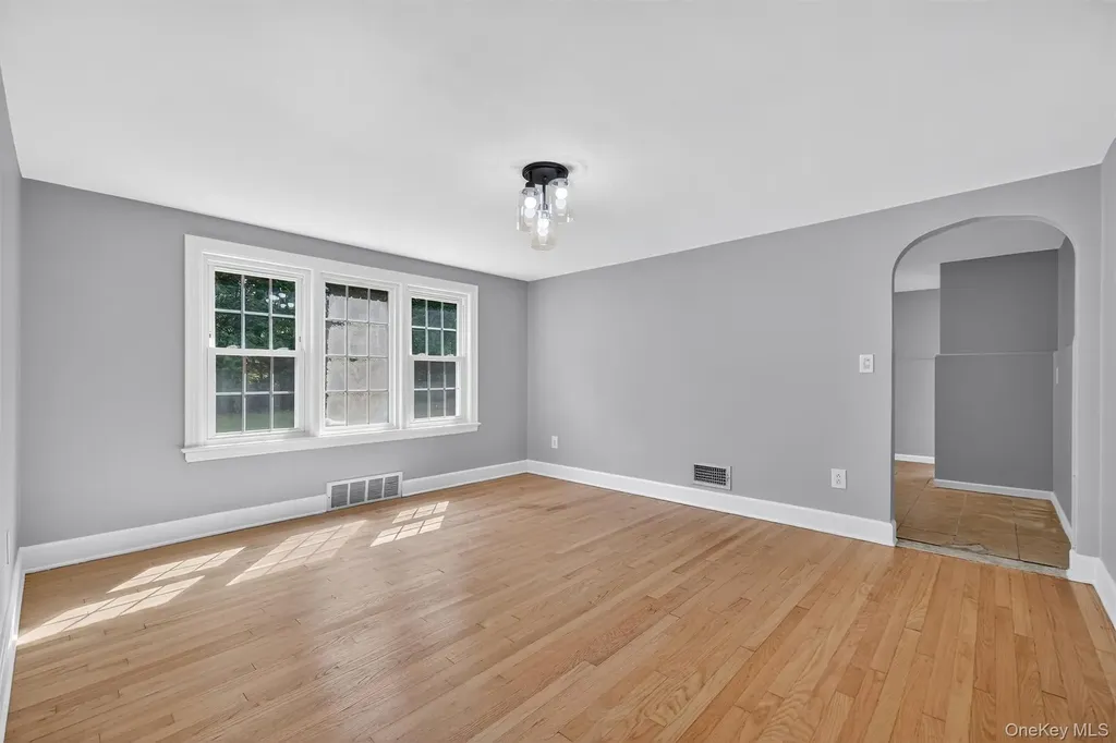 2 Treadwell Circle Poughkeepsie NY 12601