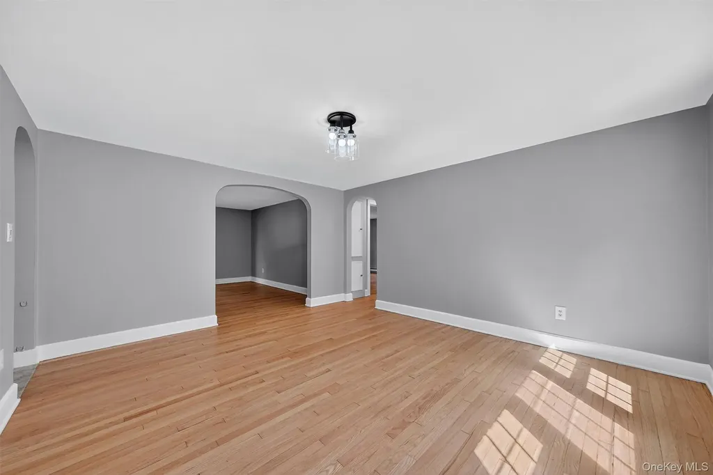 2 Treadwell Circle Poughkeepsie NY 12601
