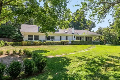 1 Gazon Road Shelter Island NY 11964