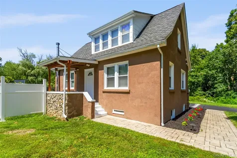 141 Dixon Road Carmel NY 10512