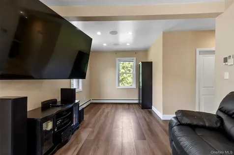 141 Dixon Road Carmel NY 10512