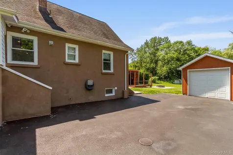 141 Dixon Road Carmel NY 10512