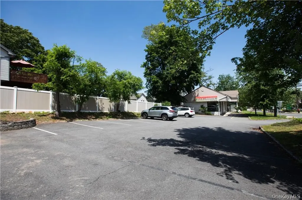 2 Suffern Lane Garnerville NY 10923