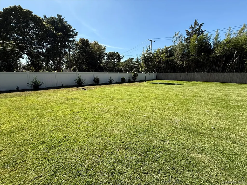 14 Radburn Drive Commack NY 11725