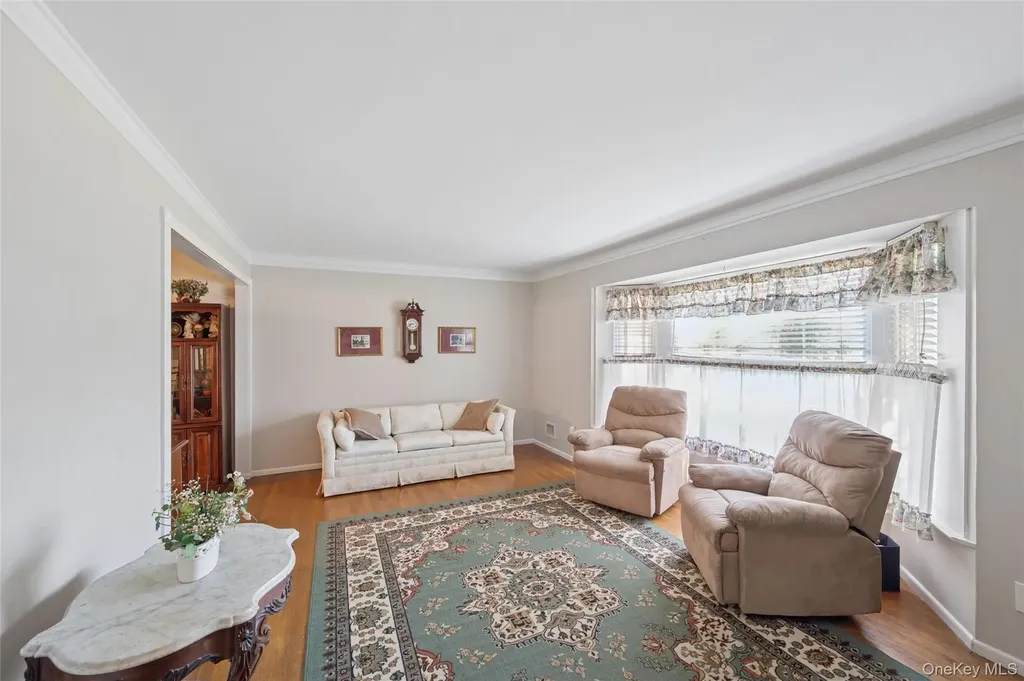 14 Radburn Drive Commack NY 11725