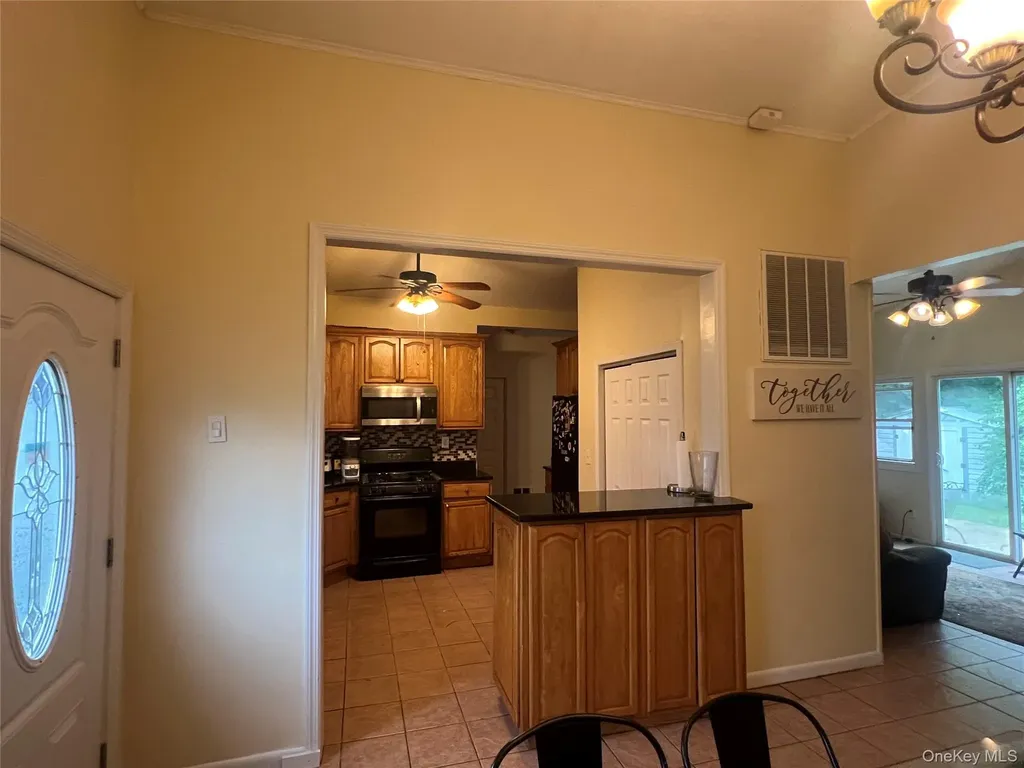 42 Richmond Street Islip NY 11751