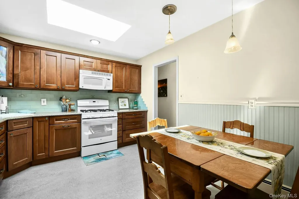 59 Wingam Drive Islip NY 11751