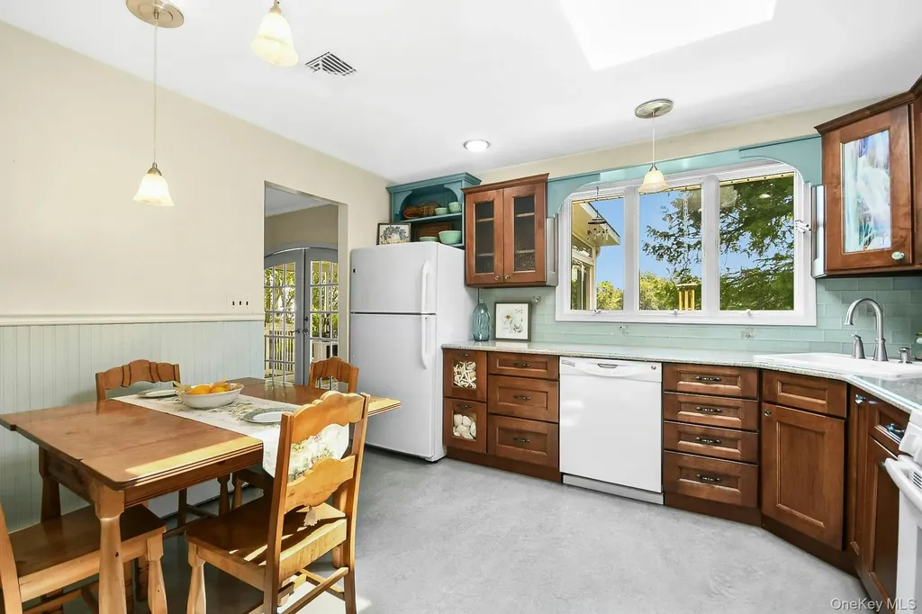 59 Wingam Drive Islip NY 11751