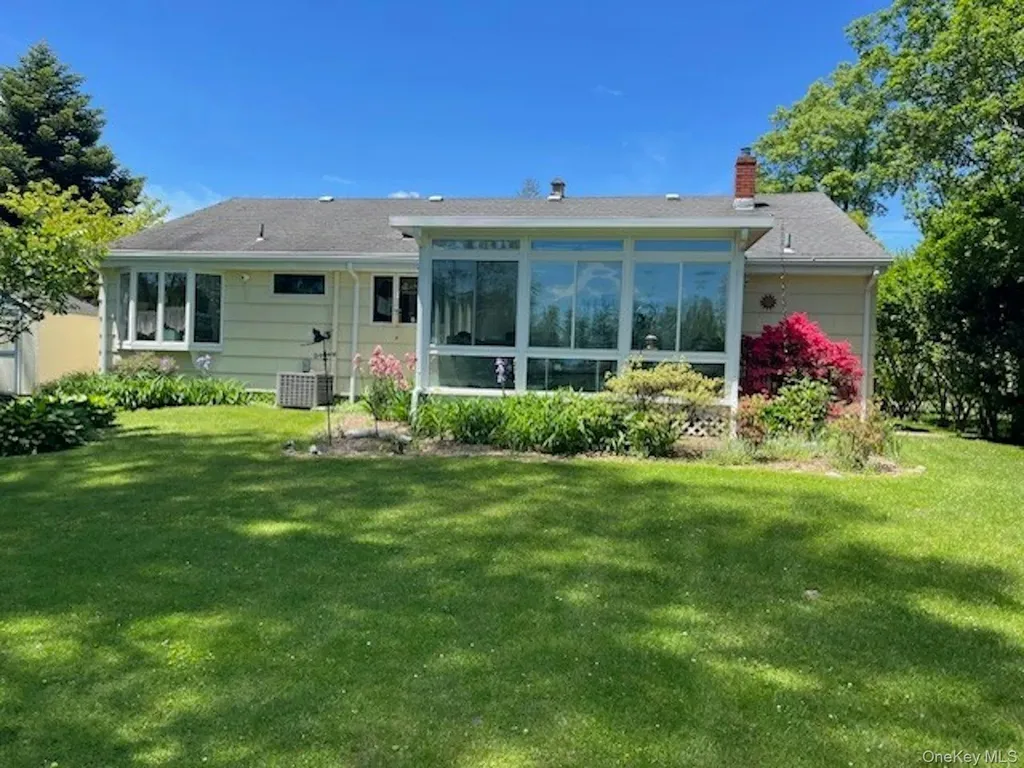 59 Wingam Drive Islip NY 11751
