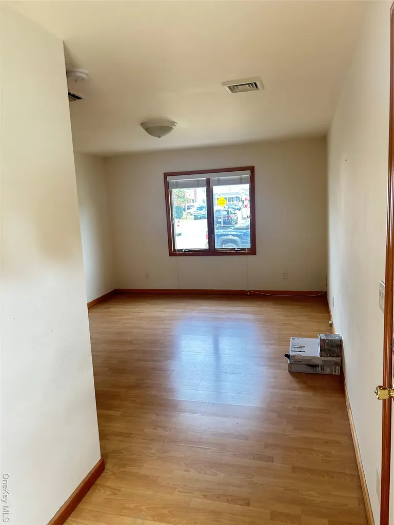 3068 Xavier Place Oceanside NY 11572