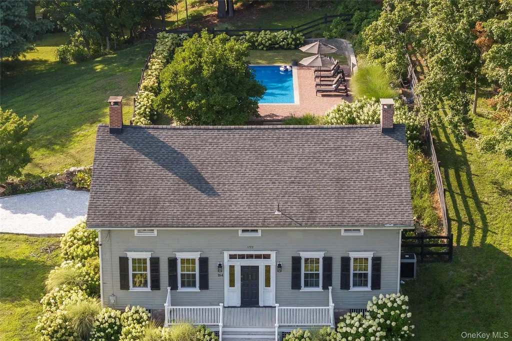 164 Vassar Road Poughkeepsie NY 12603