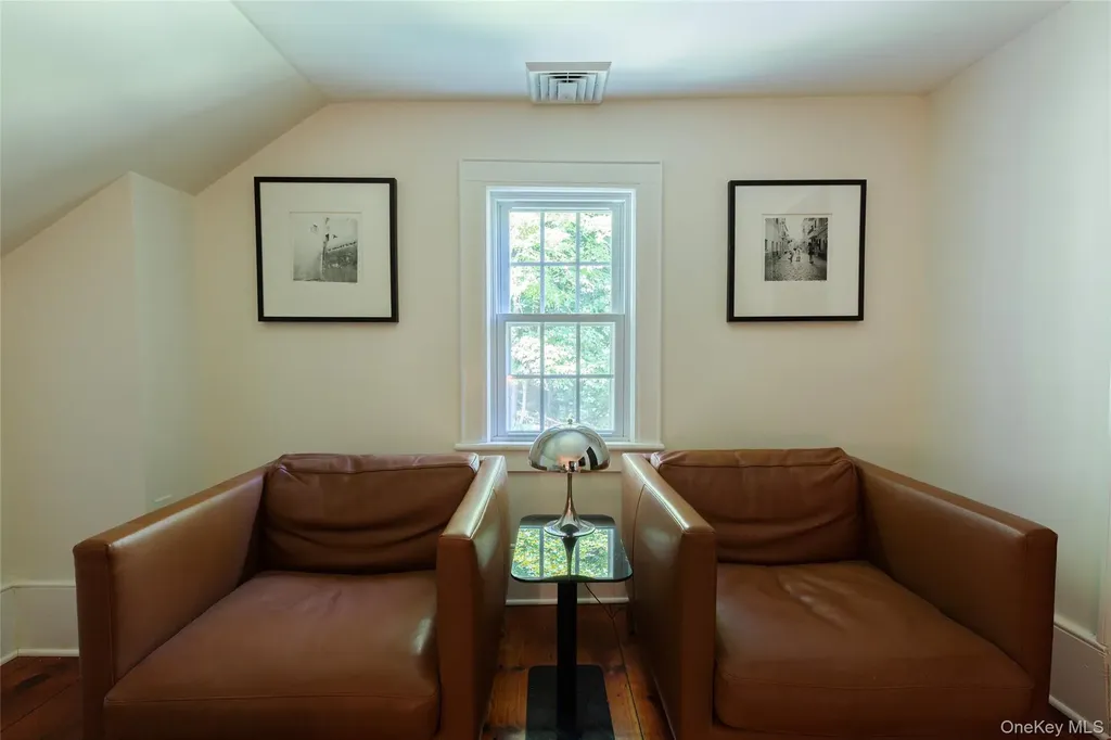 164 Vassar Road Poughkeepsie NY 12603