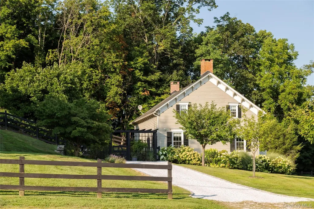 164 Vassar Road Poughkeepsie NY 12603