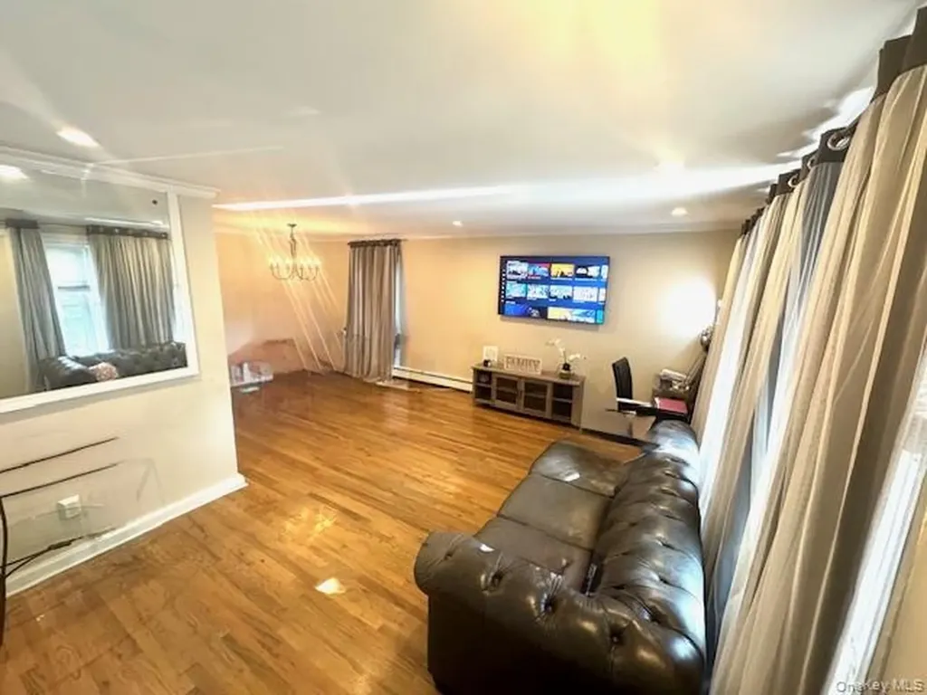 2743 Milburn Avenue Baldwin NY 11510