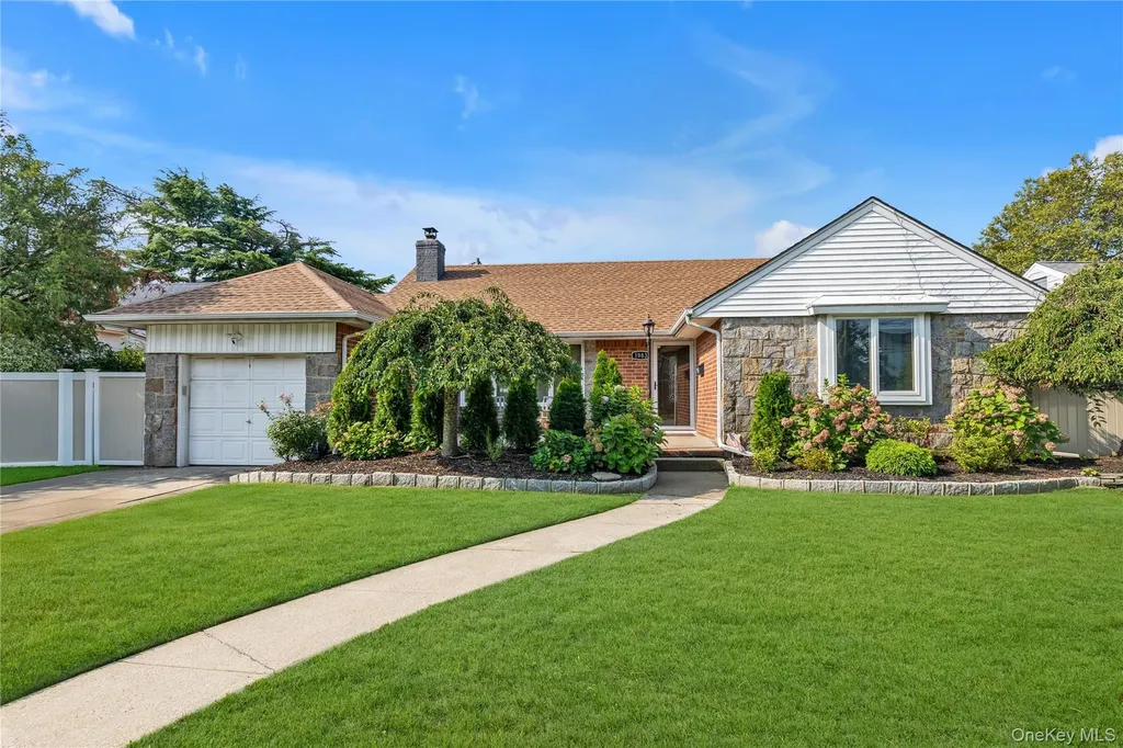 1983 Dutch Broadway Elmont NY 11003