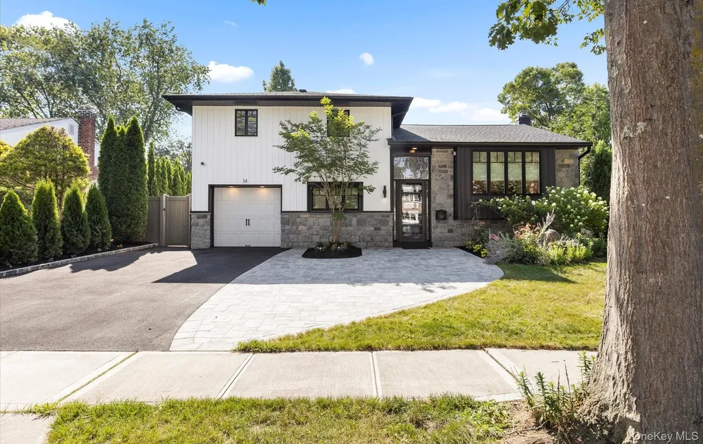 14 John Drive Old Bethpage NY 11804