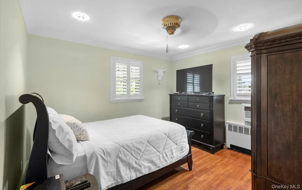 14 John Drive Old Bethpage NY 11804
