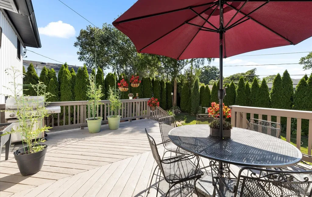 14 John Drive Old Bethpage NY 11804