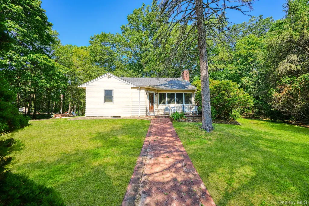 1 Ashland Drive Huntington NY 11743
